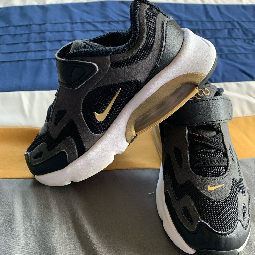 Nike Toddler Size 10